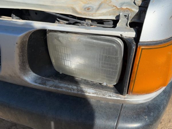 1988-1995 Isuzu Pup Driver Left Head Light Oem Front Lamp 8944345572 — photo 3