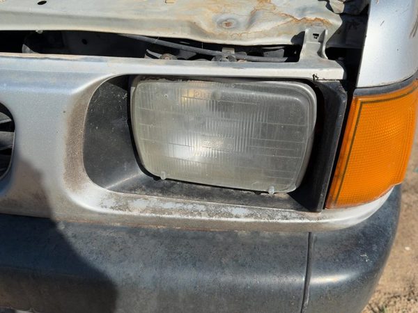 1988-1995 Isuzu Pup Driver Left Head Light Oem Front Lamp 8944345572 — photo 4
