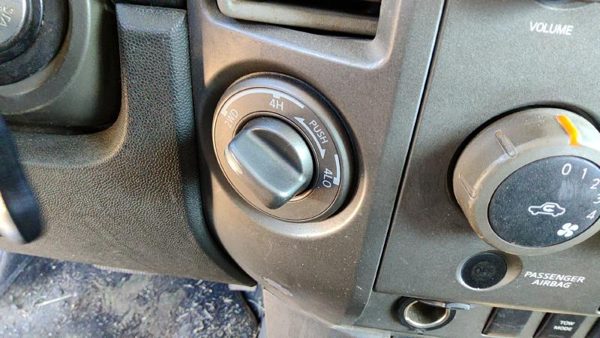 2004-2015 Nissan Titan 4x4 Selector Knob Oem Dash Button 4wd — photo 2