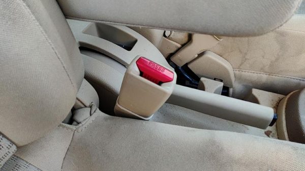 2006-2011 Chevy Hhr Passenger Right Front Seat Belt Buckle Receiver Oem Tan 32B — photo 1