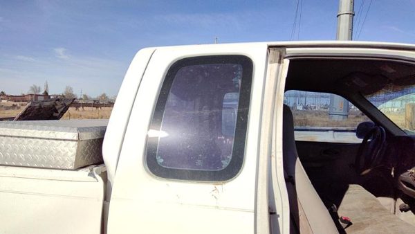 1999 Ford F-150 Rear Door RH White Yz — photo 3