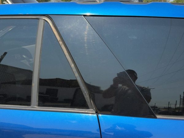 2004-2007 Saturn Vue Redline Driver Left Rear Moulding On Quarter Panel Oem — photo 2