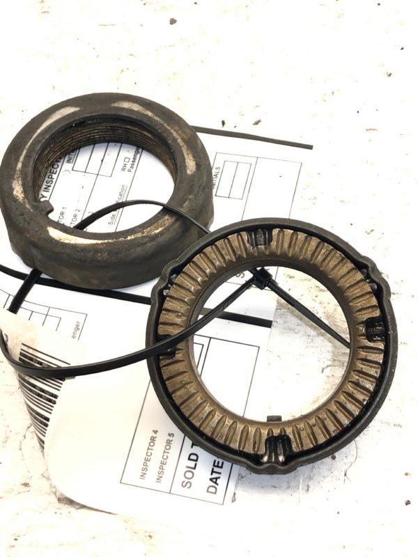 1999-2002 Ford F250 Super Duty Rear Wheel Hub Spindle Nuts Pair Set Oem — photo 1