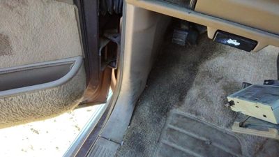 1988-1994 Chevy Suburban Driver Left Lower Kick Trim Panel Oem Tan