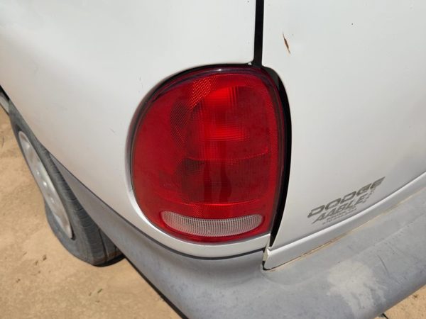 1996-2000 Chrysler Town & Country Driver Left Tail Light Brake Lamp Oem Rear — photo 2