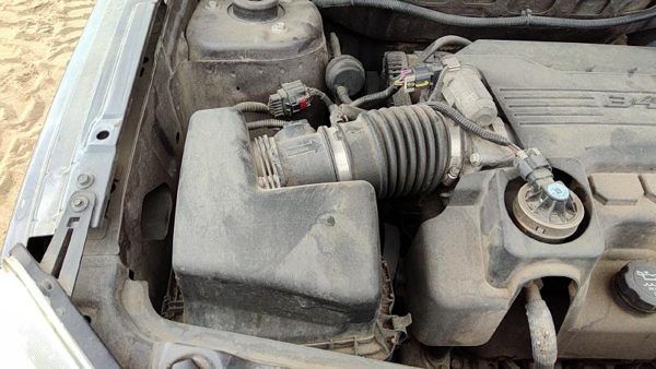 05-09 Equinox Complete Air Intake Cleaner Filter Box Housing With Tube 3.4L — photo 1