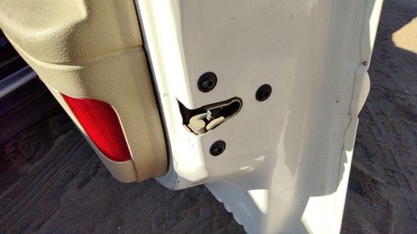 2005-2009 Buick Lacrosse Passenger Right Front Door Latch With Rods/Cables Oem — photo 3