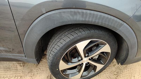 2016 Hyundai Tucson Fender Flare RH Coliseum Grey Z56 — photo 1