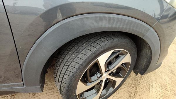 2016 Hyundai Tucson Fender Flare RH Coliseum Grey Z56 — photo 3