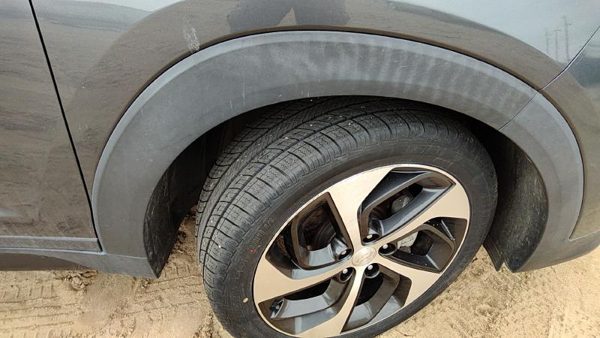 2016 Hyundai Tucson Fender Flare RH Coliseum Grey Z56 — photo 2