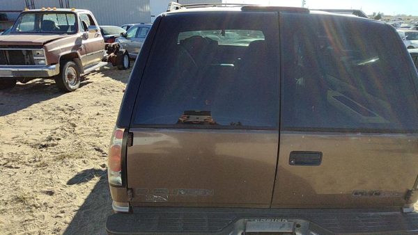 1994 Suburban 1500 Back Door Shell RH — photo 1