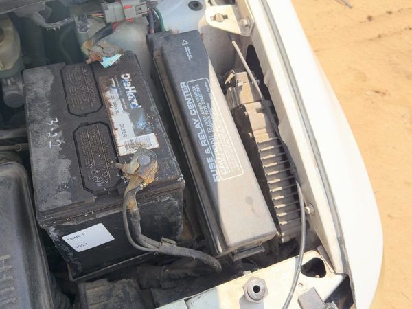 1999 Chrysler Town & Country Engine Fuse Box Power Distribution Panel Oem 3.3L — photo 1