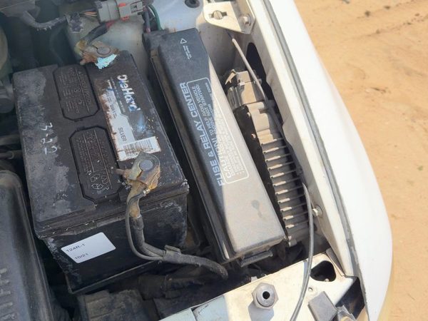 1999 Chrysler Town & Country Engine Fuse Box Power Distribution Panel Oem 3.3L — photo 3