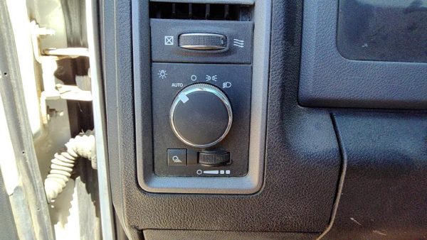 2016 Ram 1500 Headlight Switch (dash Mtd) — photo 2