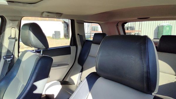2008-2010 Jeep Grand Cherokee Pair Of Front Headrests Oem Left Right Set Seat — photo 2
