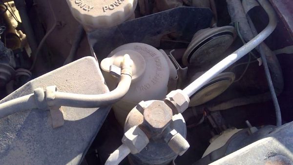 86-87 Isuzu Pup Pickup Coolant Reservoir Radiator Overflow Tank Bottle Oem 2.3L — photo 1