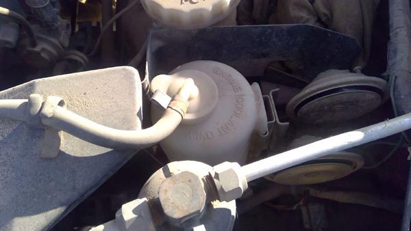 86-87 Isuzu Pup Pickup Coolant Reservoir Radiator Overflow Tank Bottle Oem 2.3L — photo 6