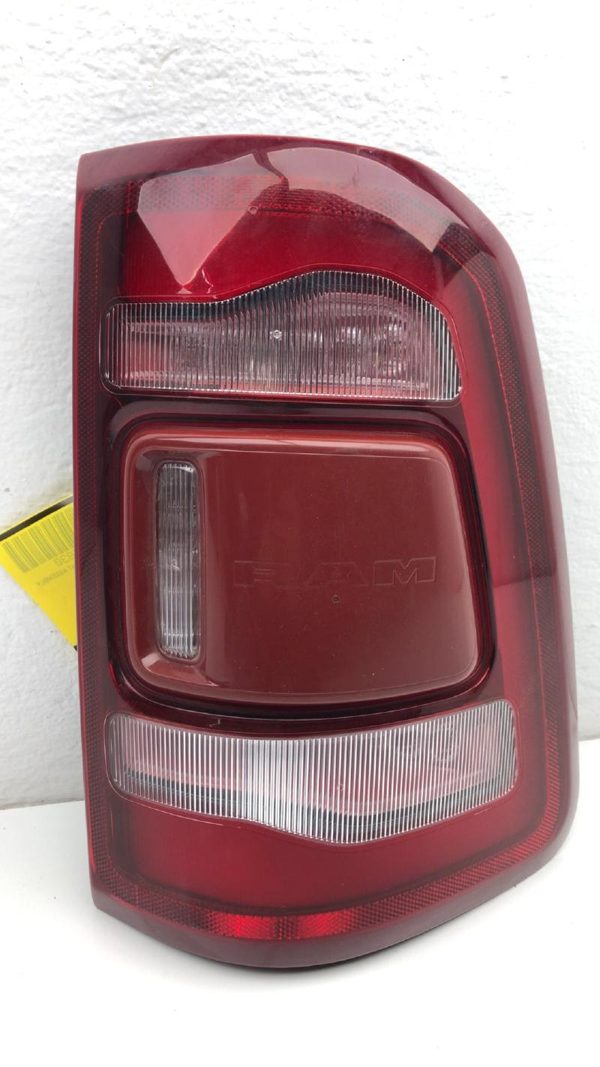 19-24 Dodge Ram 1500 Passenger Right Rear Tail Light Blind Spot Guide Pins Broke — photo 1