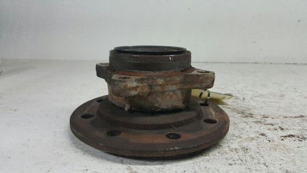 1996-2000 Chevy Silverado 2500 Passenger Wheel Hub Front 8 Lug — photo 5