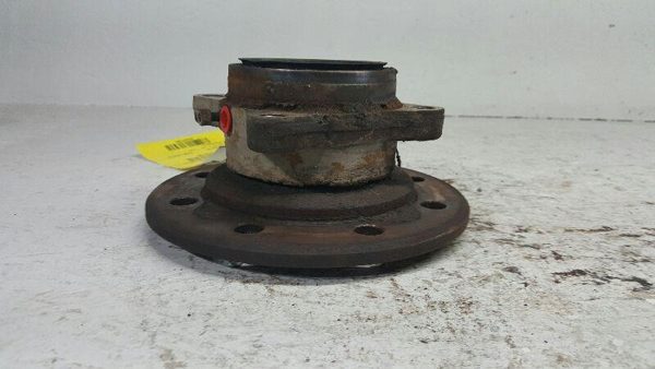1996-2000 Chevy Silverado 2500 Passenger Wheel Hub Front 8 Lug — photo 4