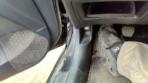 02-05 Honda Civic Hatchback Si Driver Left Lower Kick Trim Panel Oem Black Bk — photo 5