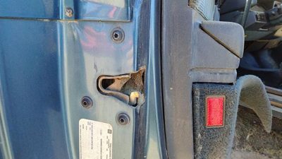 1988-1991 Olds Cutlass Cierra Driver Left Front Door Latch With Rods/Cables Oem