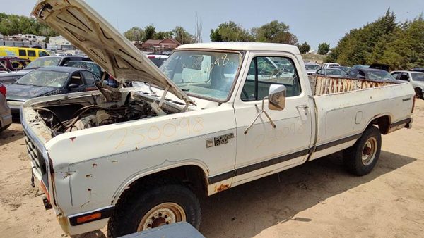 1984 Dodge Ram — vehicle photo 1
