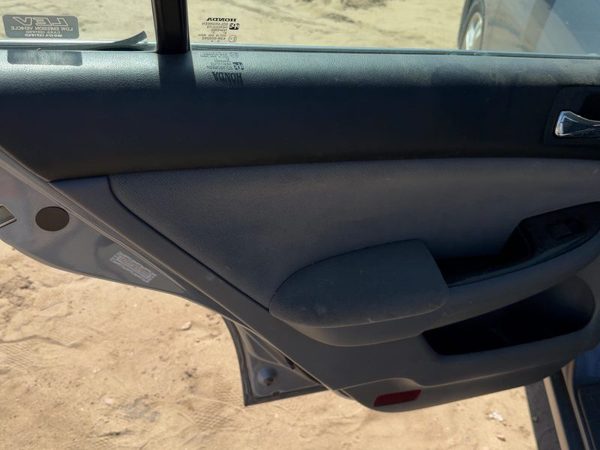 06-07 Accord Driver Left Rear Door Trim Panel With Switches Back Sedan Gray — photo 2