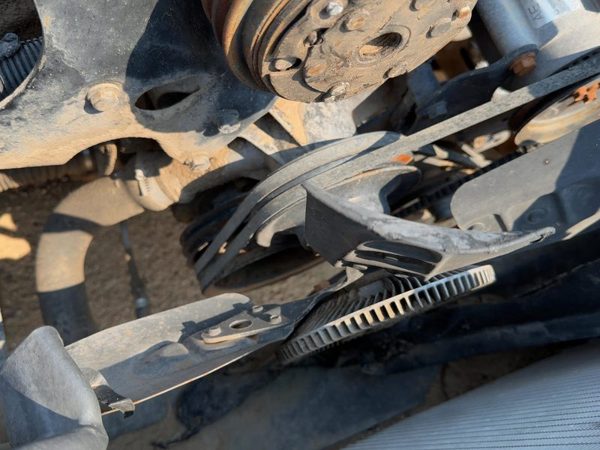 1987-1991 Dodge Dakota Harmonic Balancer Crankshaft Pulley With Bolt Oem 3.9L — photo 2