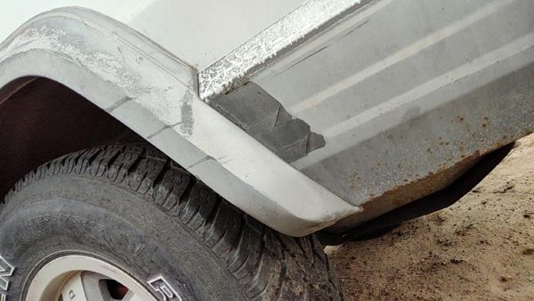 1987-1996 Jeep Cherokee Driver Left Rear Wheel Flare Moulding Oem Back — photo 4