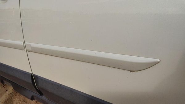 10-14 Legacy Outback Driver Left Rear Upper Moulding From Door Back Trim White — photo 1