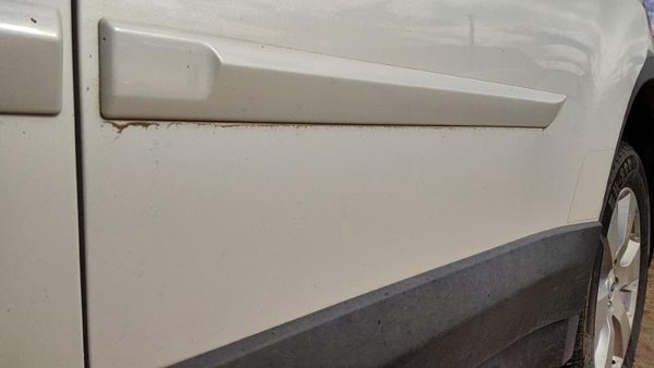 10-14 Legacy Outback Driver Left Rear Upper Moulding From Door Back Trim White — photo 6