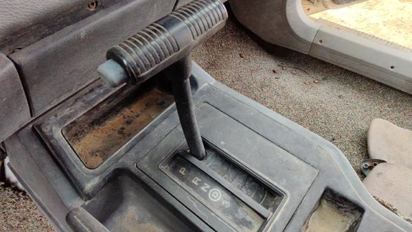92 Jeep Cherokee Floor Shifter Lever Assembly Shift Unit Automatic Transmission — photo 3
