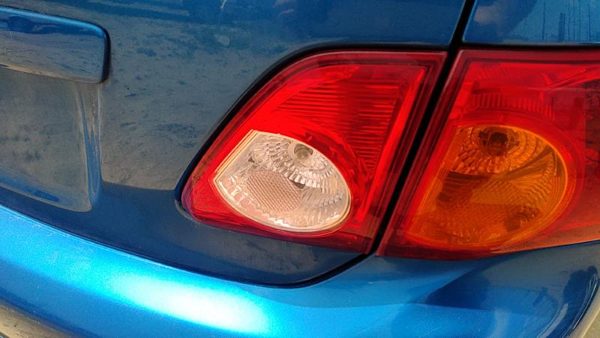 2010 Toyota Corolla Tail Light Assembly RH — photo 2