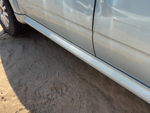 08-11 Mariner Driver Left Lower Rocker Panel Moulding Oem Premier Light Blue Ls — photo 6