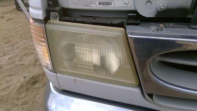2002 Ford E-350 Super Duty Headlamp Assembly Van E450 RH