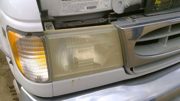 2002 Ford E-350 Super Duty Headlamp Assembly Van E450 RH — photo 3
