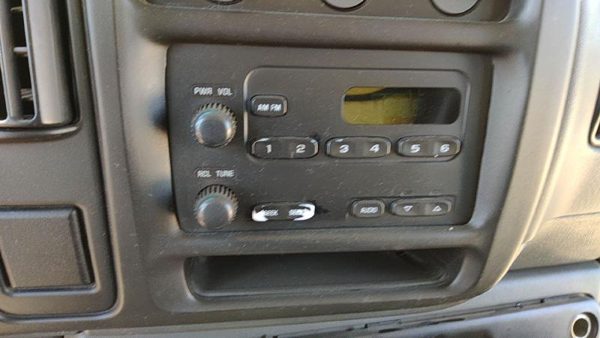 2001-2002 Express Van 2500 Stock Radio Oem Factory Stereo Cd Player 15074529 — photo 2