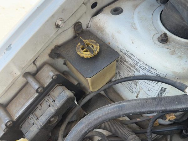 96-00 Town & Country Power Steering Fluid Remote Reservoir Tank Oem 3.3L — photo 3