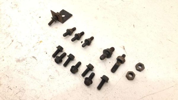 1986 Chevy Corvette Set Of Hardware For Oil Pan Bolt Set Oem — photo 4