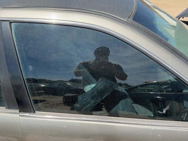 97-01 Toyota Camry Passenger Right Front Side Window Door Glass OEM 68111AA031 — photo 2