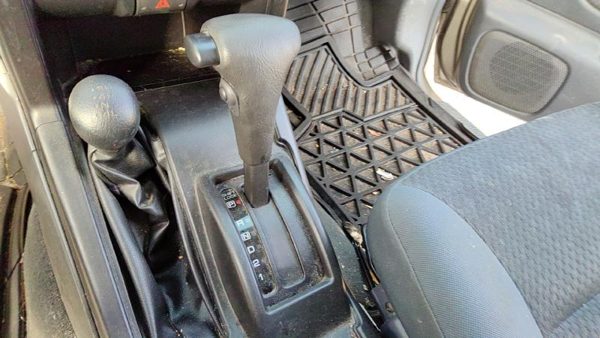 04 Nissan Xterra Floor Shifter Lever Assembly Shift Unit Automatic Transmission — photo 2