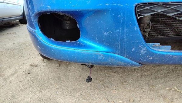 2005 Mazda 3 Misc. Body Part Rh Bumper Spoiler — photo 2