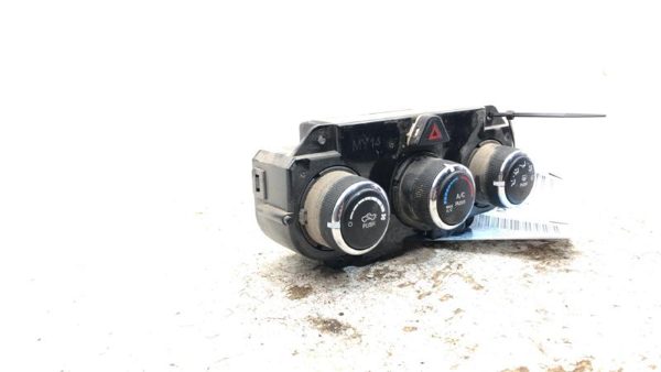 13-18 Dodge Ram 4500 Temperature Control Module In Dash Heater Ac Head Unit Oem — photo 6