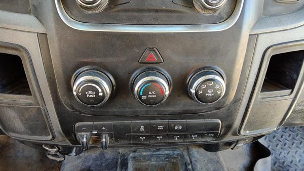 13-18 Dodge Ram 4500 Temperature Control Module In Dash Heater Ac Head Unit Oem — photo 4