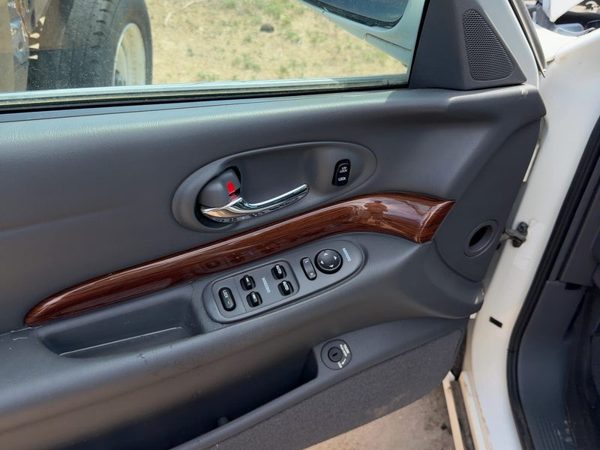 04-05 Lesabre Driver Left Front Door Trim Panel With Master Switch Gray 93C — photo 5