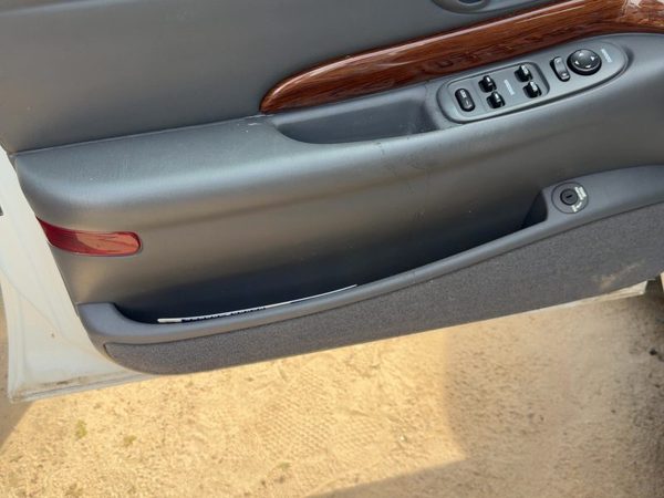 04-05 Lesabre Driver Left Front Door Trim Panel With Master Switch Gray 93C — photo 8