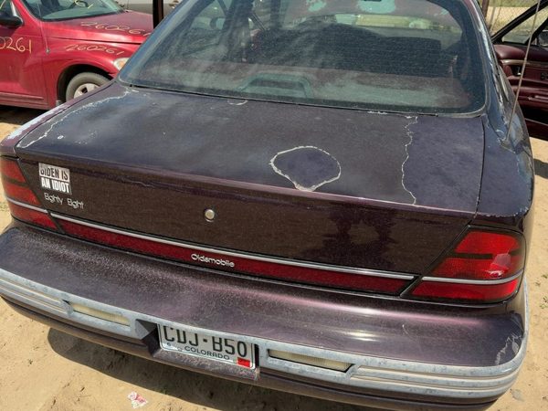 1994 Olds Eighty-eight 88 Trunk/decklid/hatch/tailgate Maroon — photo 1
