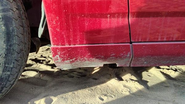 10 Charger Driver Left Moulding From Fender Trim Strip Prh Inferno Red Crystal — photo 4