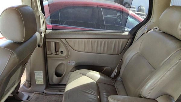 04-05 Sienna Passenger Right Rear Door Trim Panel With Switches Back Fawn 41 — photo 1